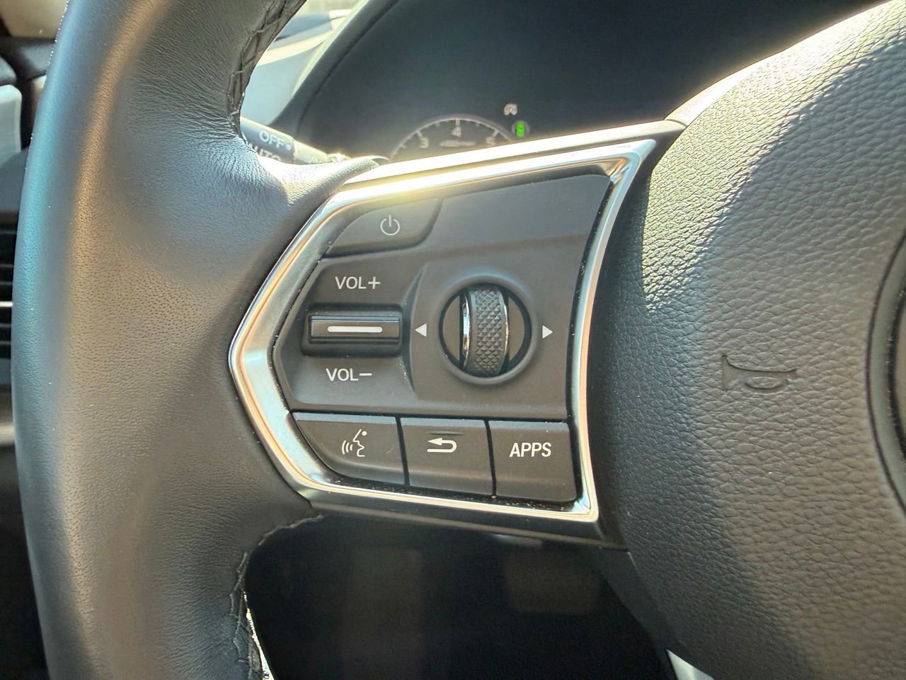 Used 2025 Acura RDX SH-AWD w/ Technology Package image 14