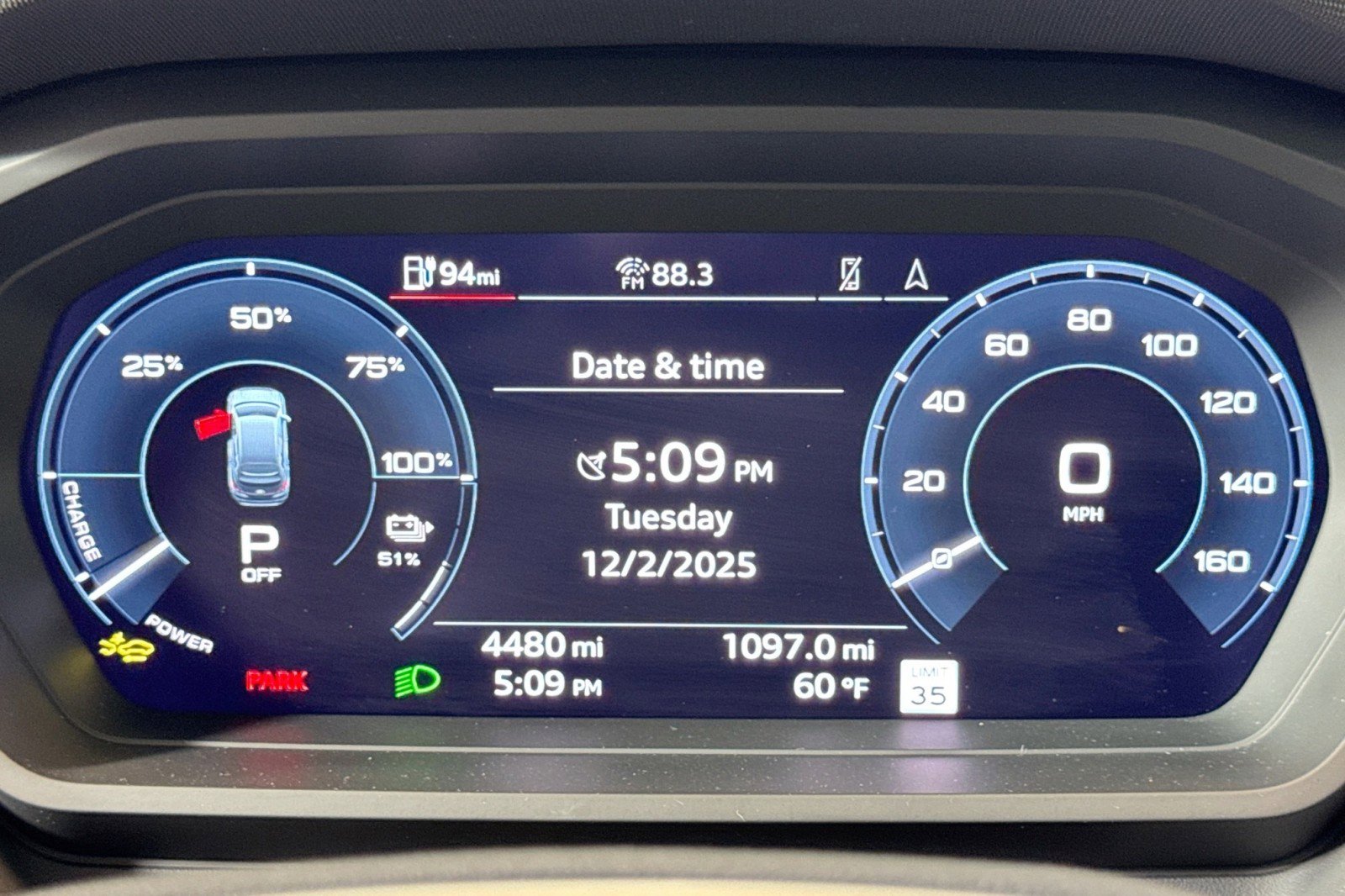 Used 2025 Audi Q4 e-tron Premium image 11