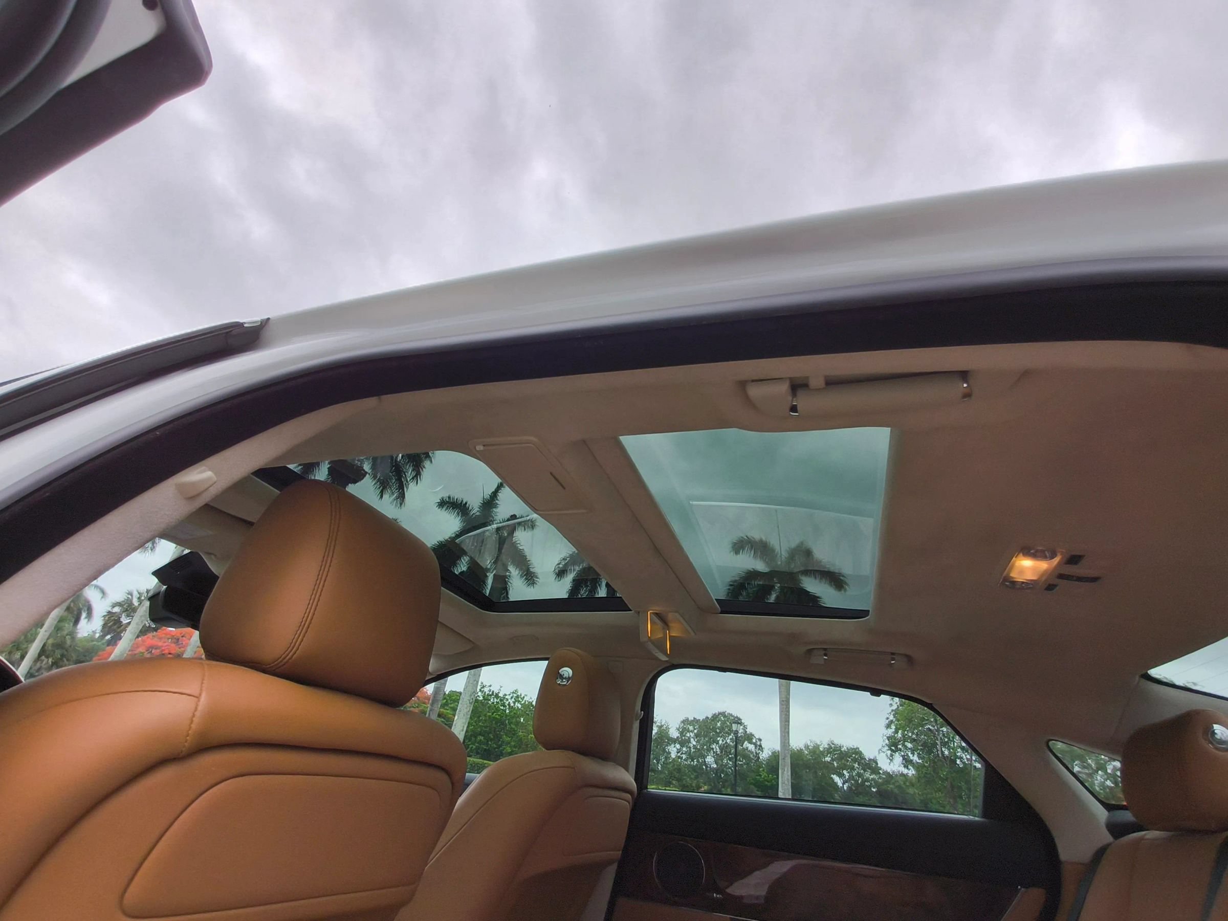 Used 2019 Jaguar XJ L Portfolio RWD image 28