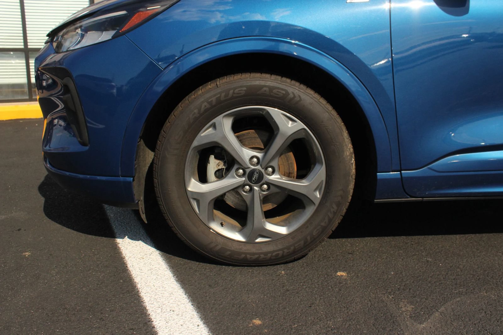 Used 2023 Ford Escape ST-Line w/ Equipment Group 301A FWD image 3