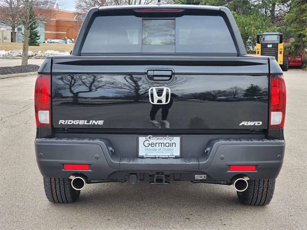 Used 2023 Honda Ridgeline RTL-E image 13