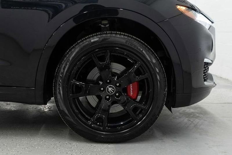 Used 2022 Maserati Levante GT image 34