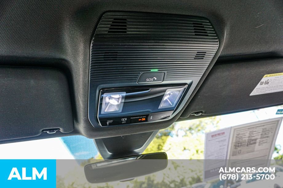 Used 2024 Volkswagen Atlas Cross Sport SE image 33