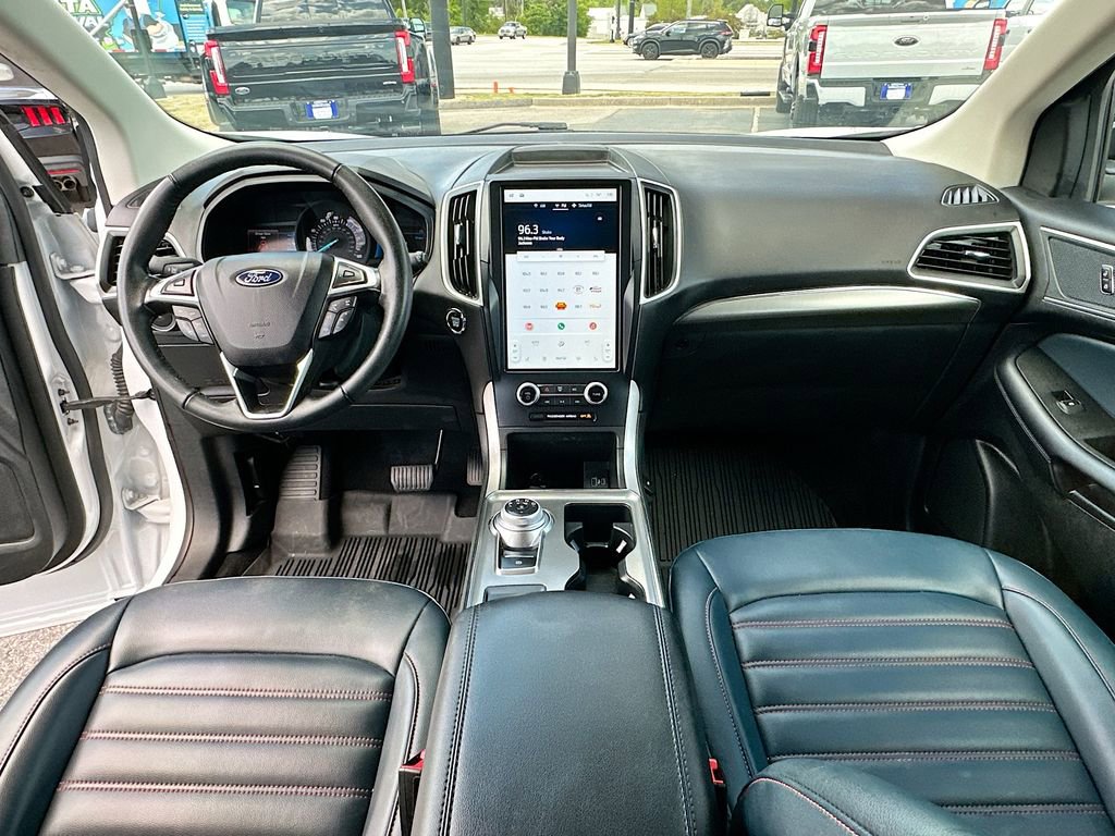 Certified 2024 Ford Edge SEL w/ Sport Appearance Package image 3