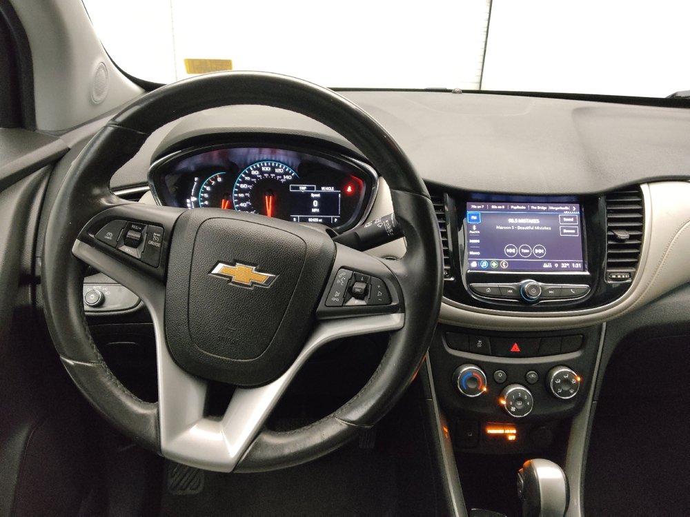 Used 2018 Chevrolet Trax LT w/ LT Convenience Package image 22