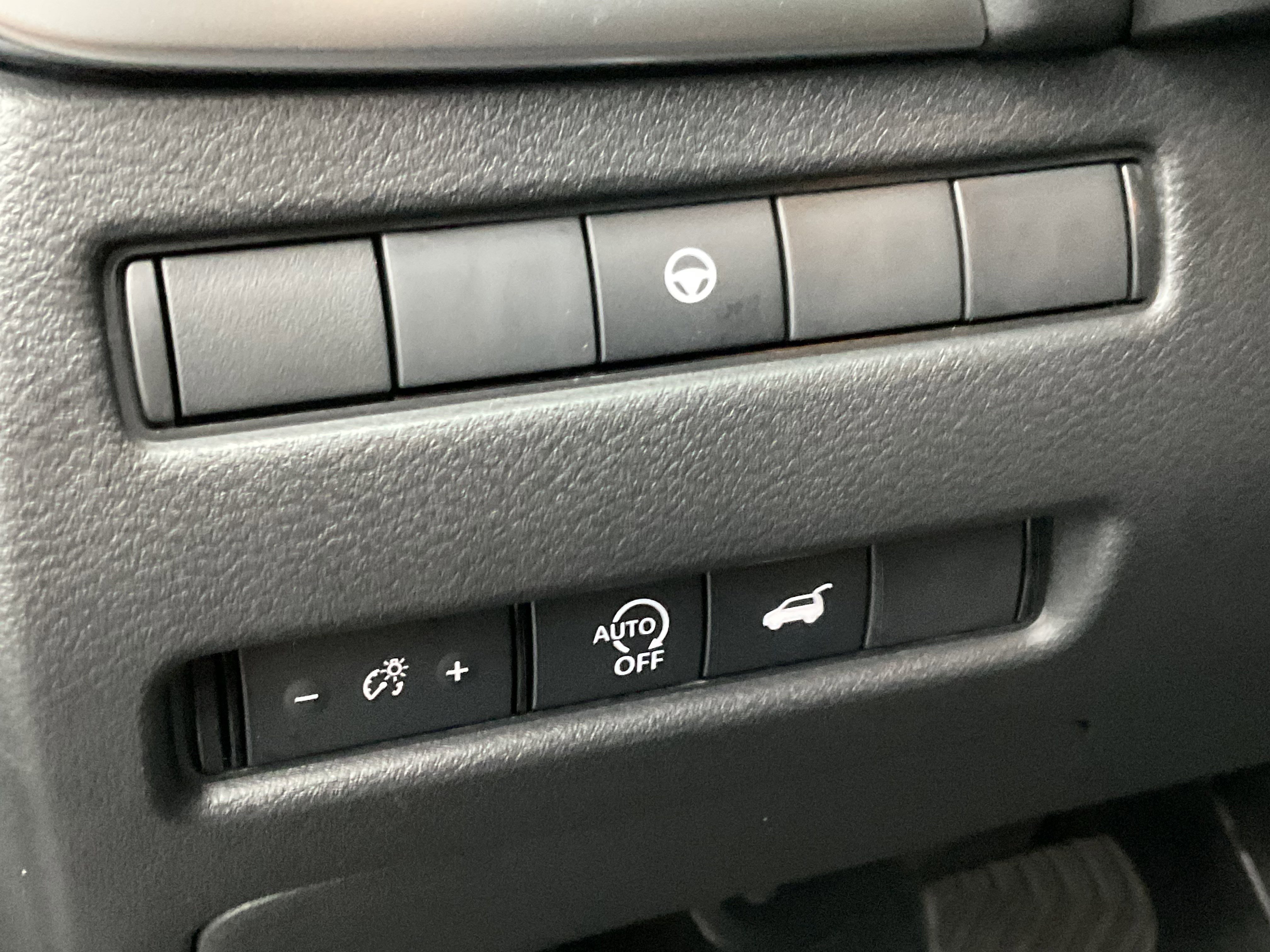 Used 2026 Nissan Rogue SV image 29