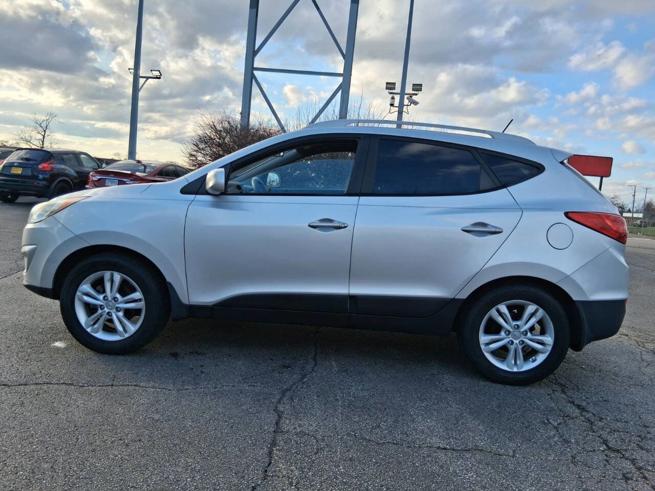 Used 2011 Hyundai Tucson GLS image 4