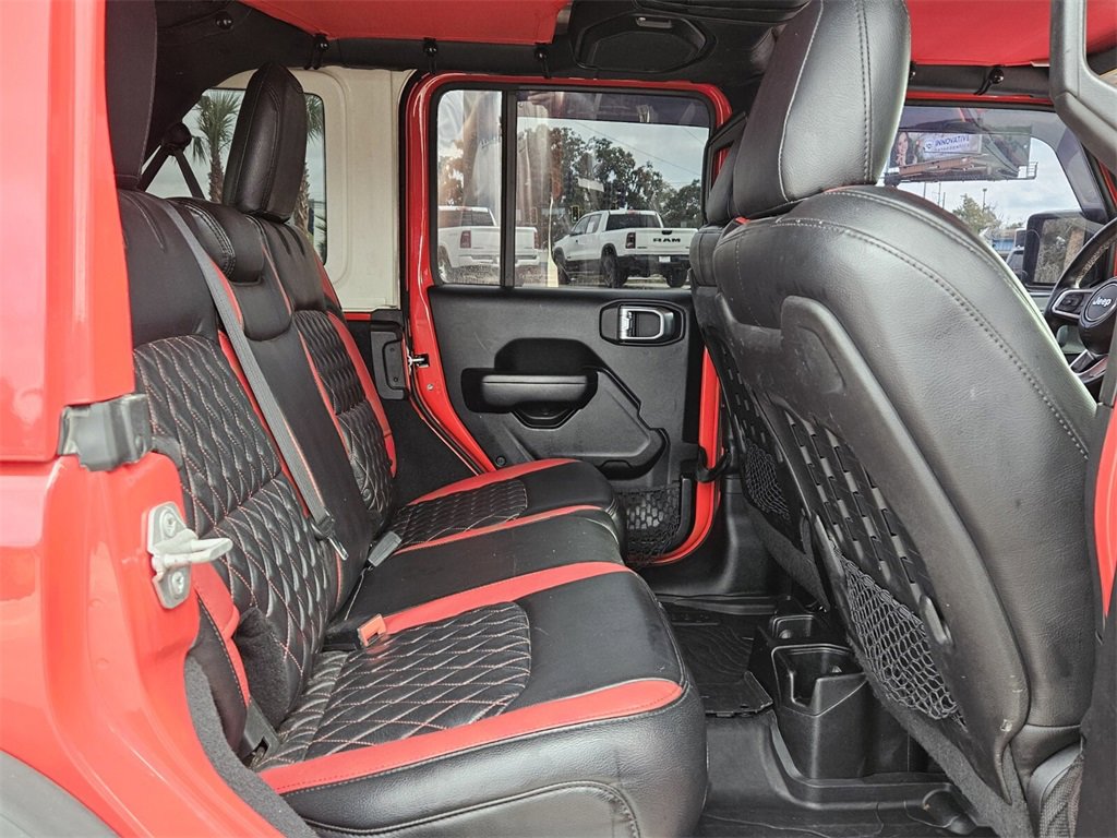 Used 2018 Jeep Wrangler Unlimited Rubicon w/ Dual Top Group image 14