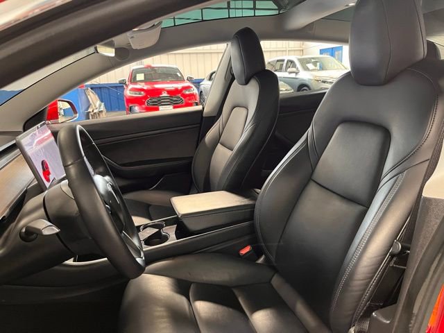 Used 2020 Tesla Model 3 Standard Range Plus image 22