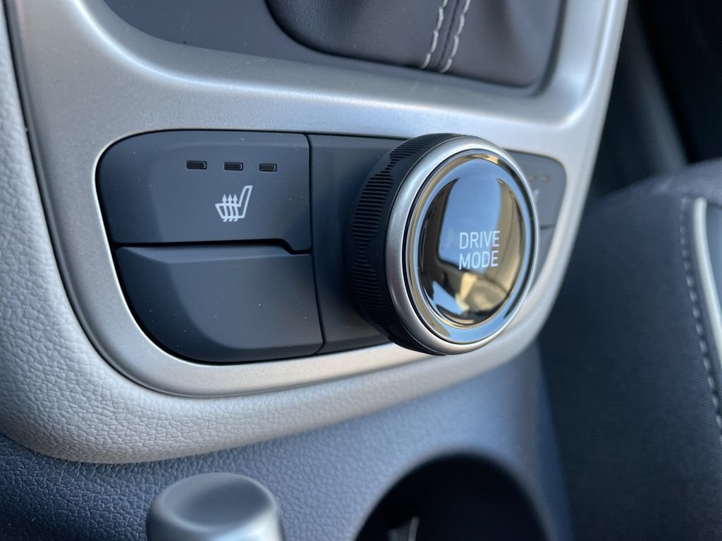 New 2026 Hyundai Venue SEL FWD image 16
