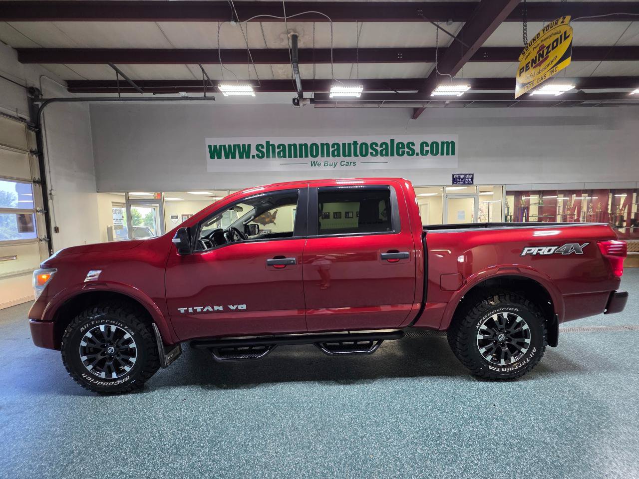 Used 2019 Nissan Titan PRO-4X AWD/4WD image 11
