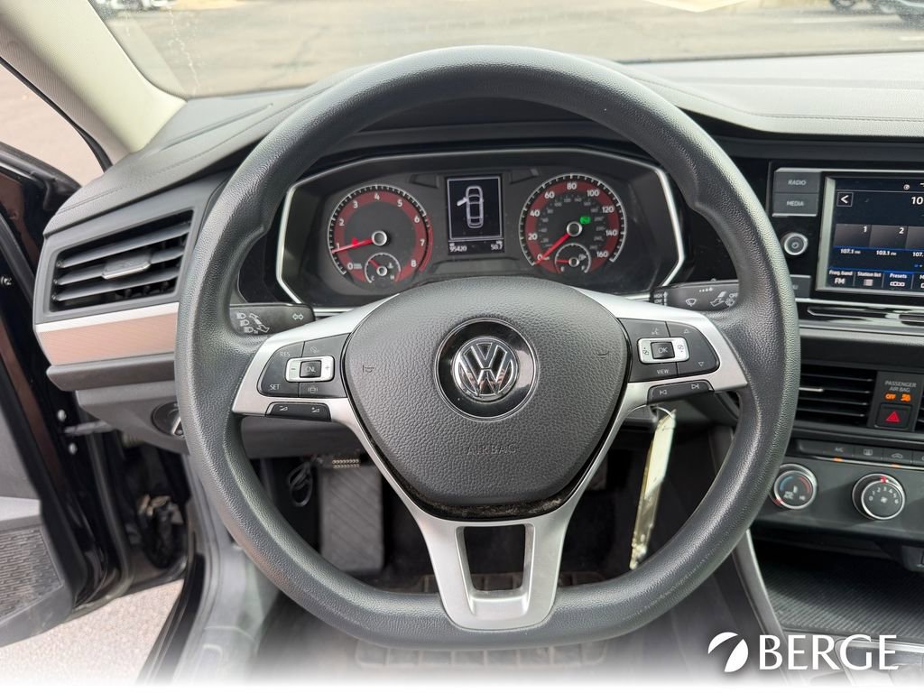 Used 2021 Volkswagen Jetta SE image 21