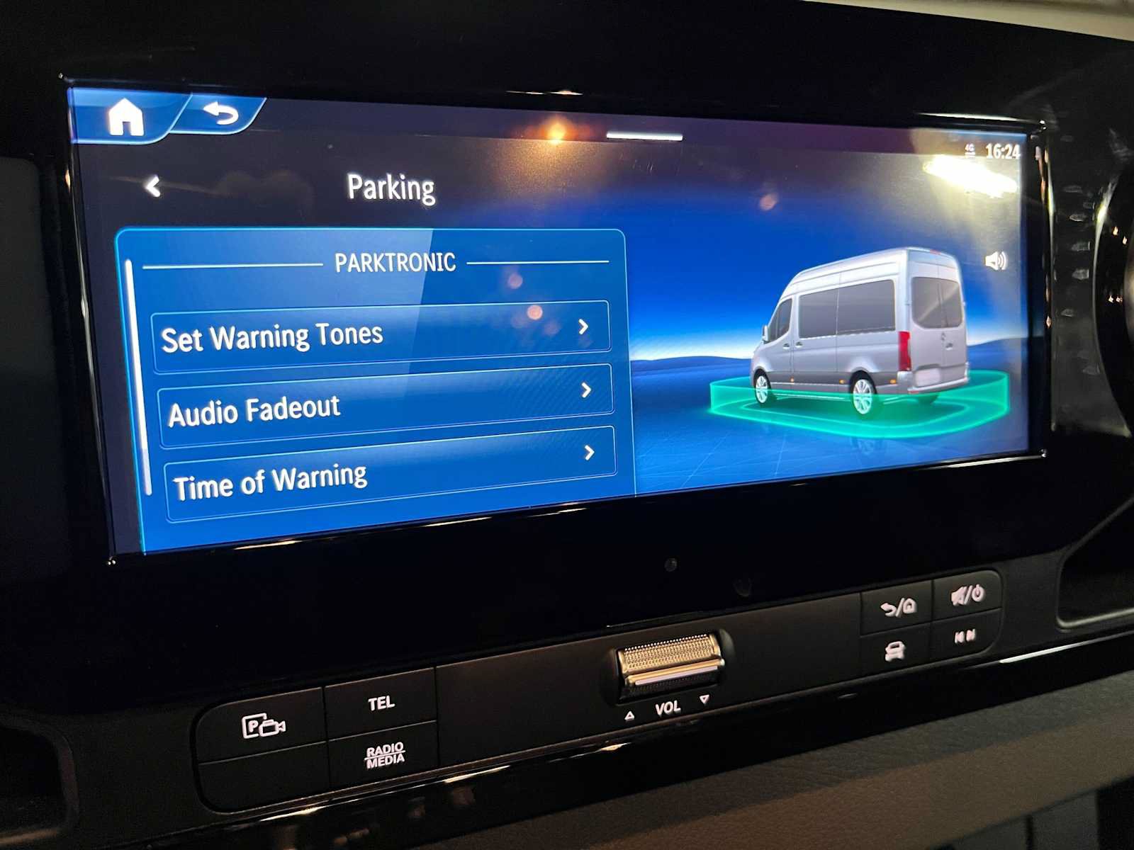 Used 2026 Mercedes-Benz Sprinter 2500 image 38