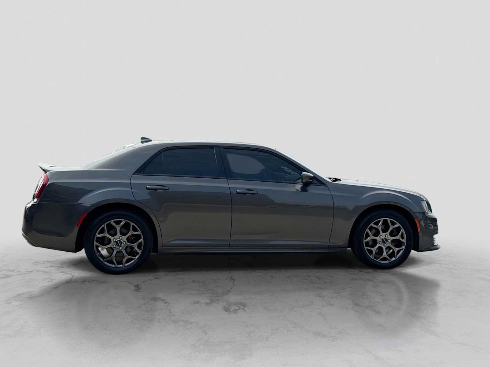 Used 2017 Chrysler 300 S w/ S Model Appearance Package AWD/4WD image 7