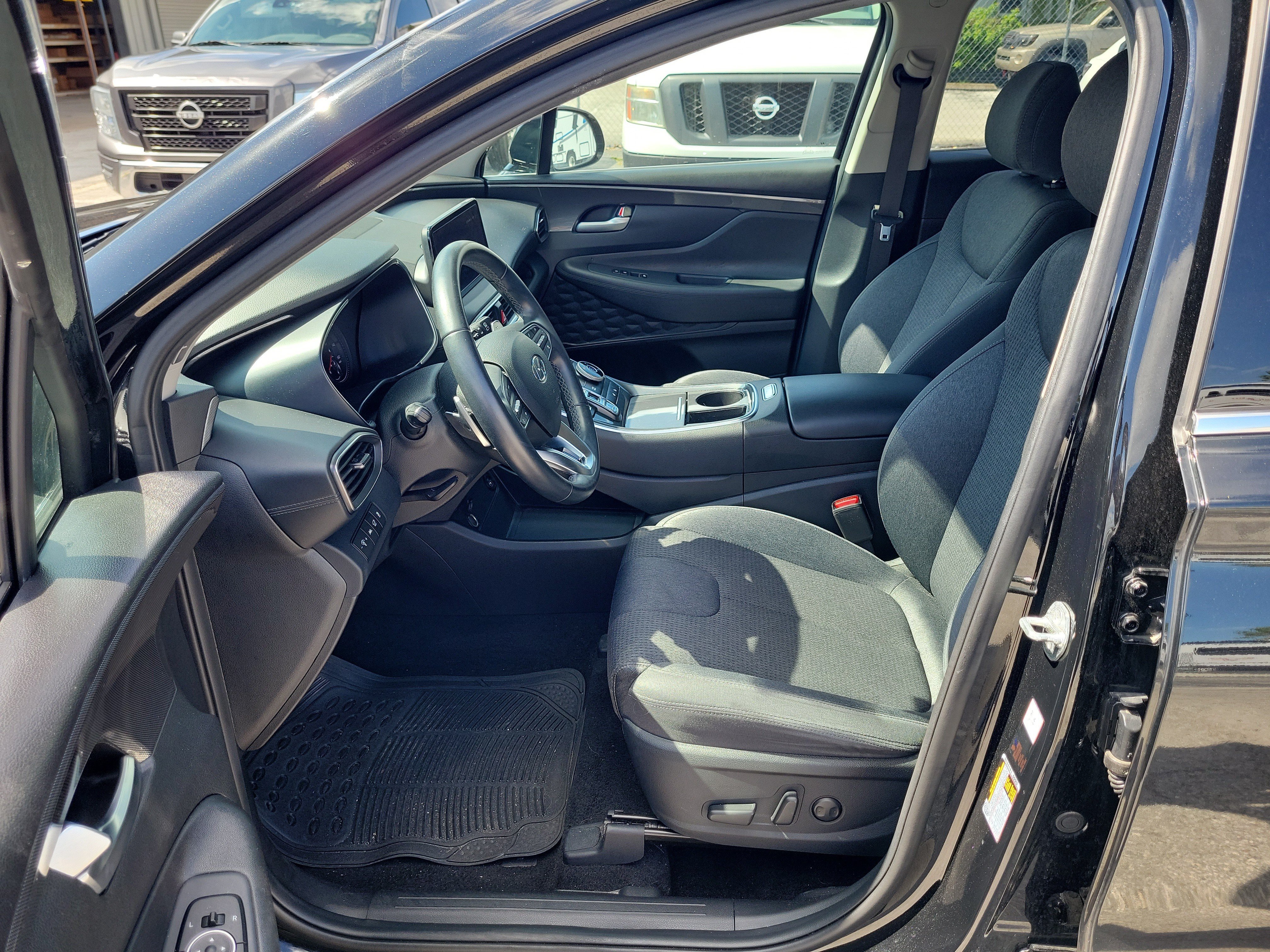 Used 2023 Hyundai Santa Fe SEL AWD/4WD image 13