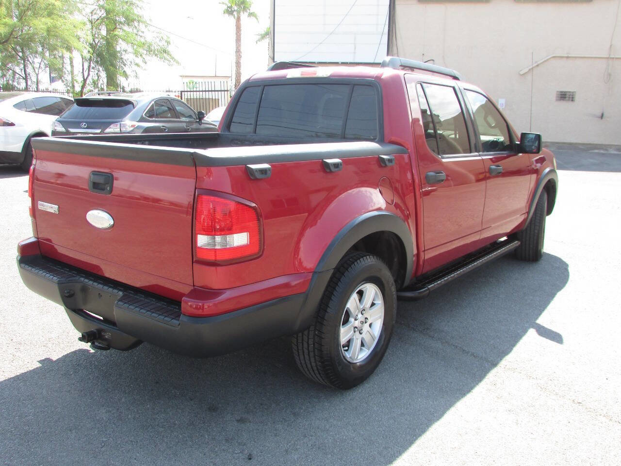Used 2007 Ford Explorer Sport Trac XLT image 6