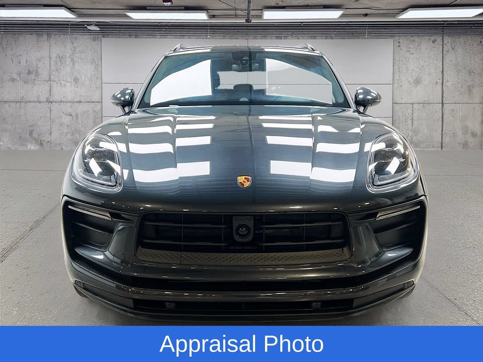 Certified 2023 Porsche Macan AWD/4WD image 6