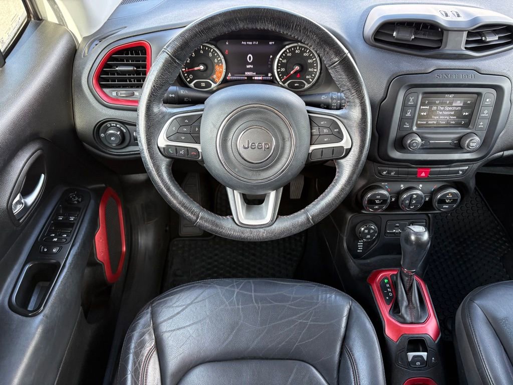 Used 2016 Jeep Renegade Trailhawk w/ Premium Trailhawk Package image 29