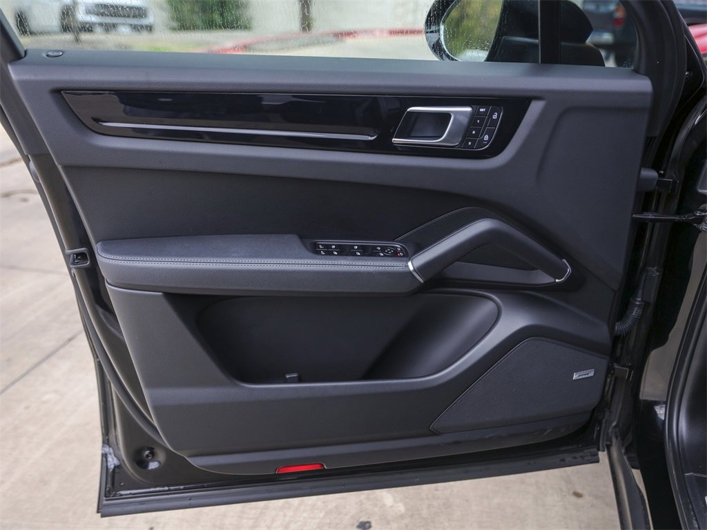 Certified 2023 Porsche Cayenne image 31