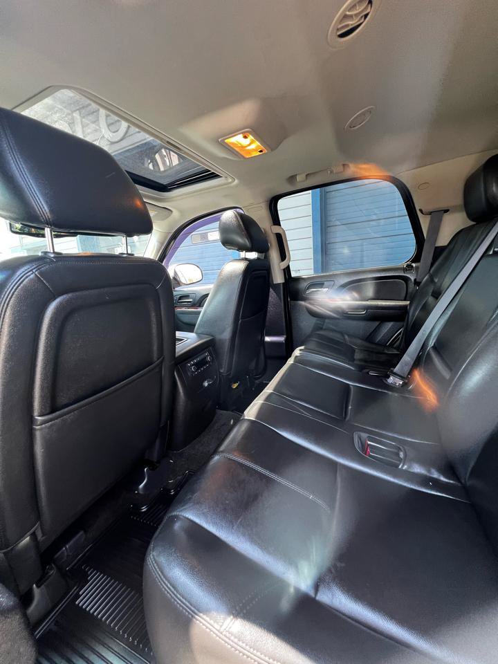 Used 2013 Chevrolet Tahoe LT w/ Luxury Package AWD/4WD image 10