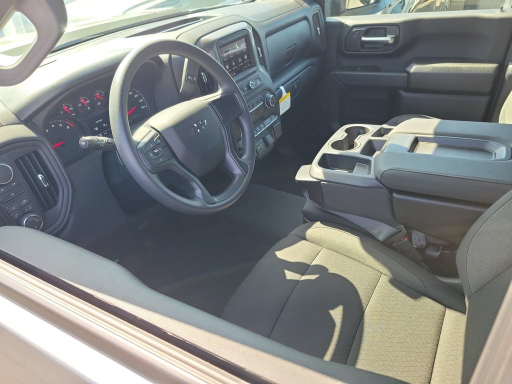 New 2026 Chevrolet Silverado 2500 Custom w/ Custom Value Package AWD/4WD image 3