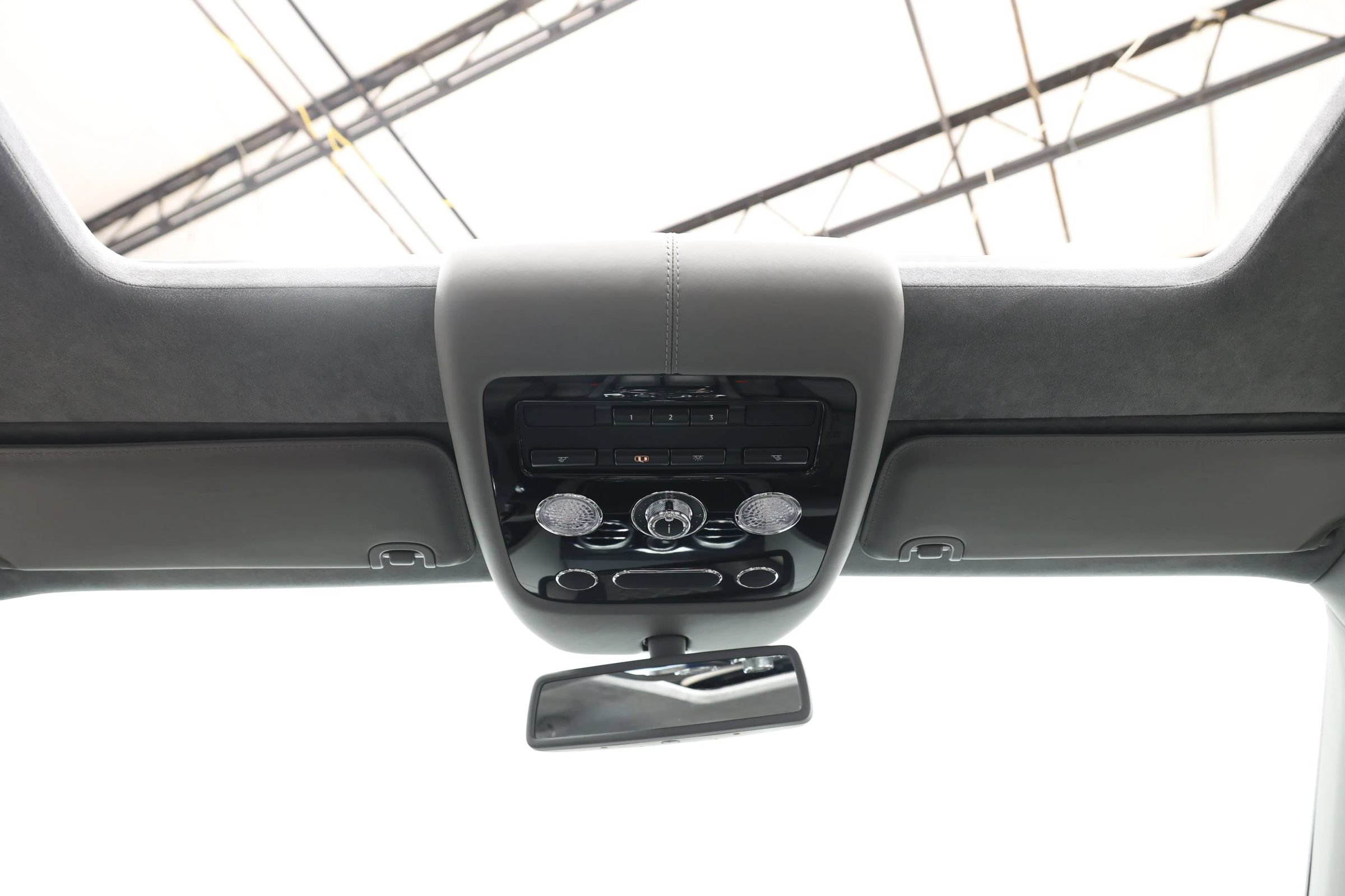 Used 2018 Bentley Flying Spur S W12 AWD/4WD image 46