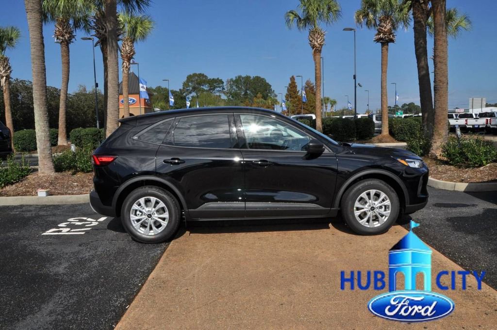 New 2026 Ford Escape Active image 6