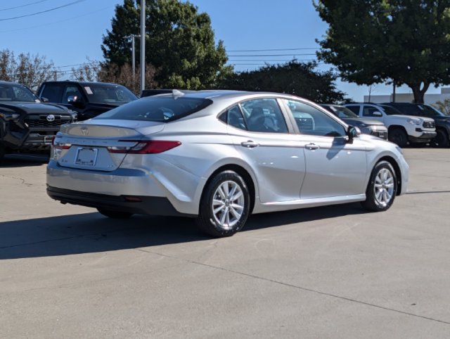 Used 2026 Toyota Camry LE FWD image 6