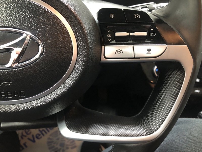 Used 2023 Hyundai Elantra Limited w/ Cargo Package image 24