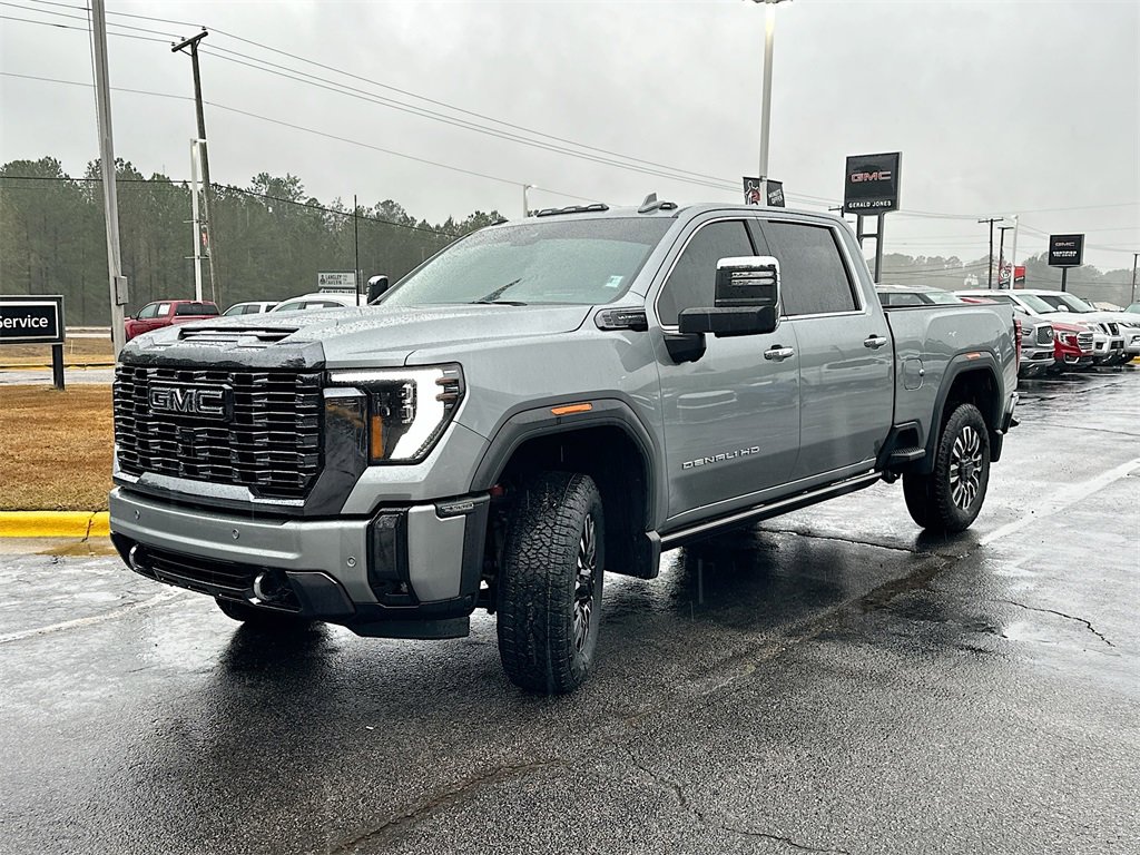 Used 2024 GMC Sierra 2500 Denali Ultimate image 2