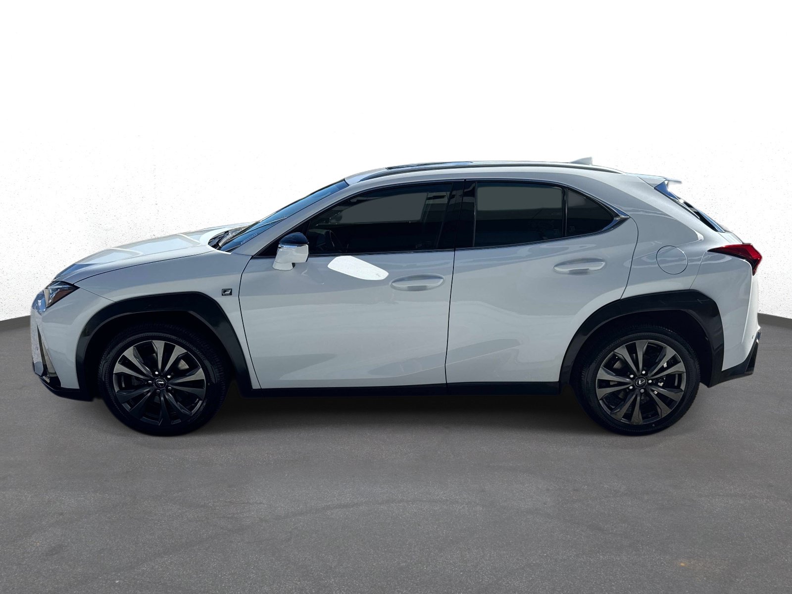 Used 2019 Lexus UX 200 F Sport FWD image 6