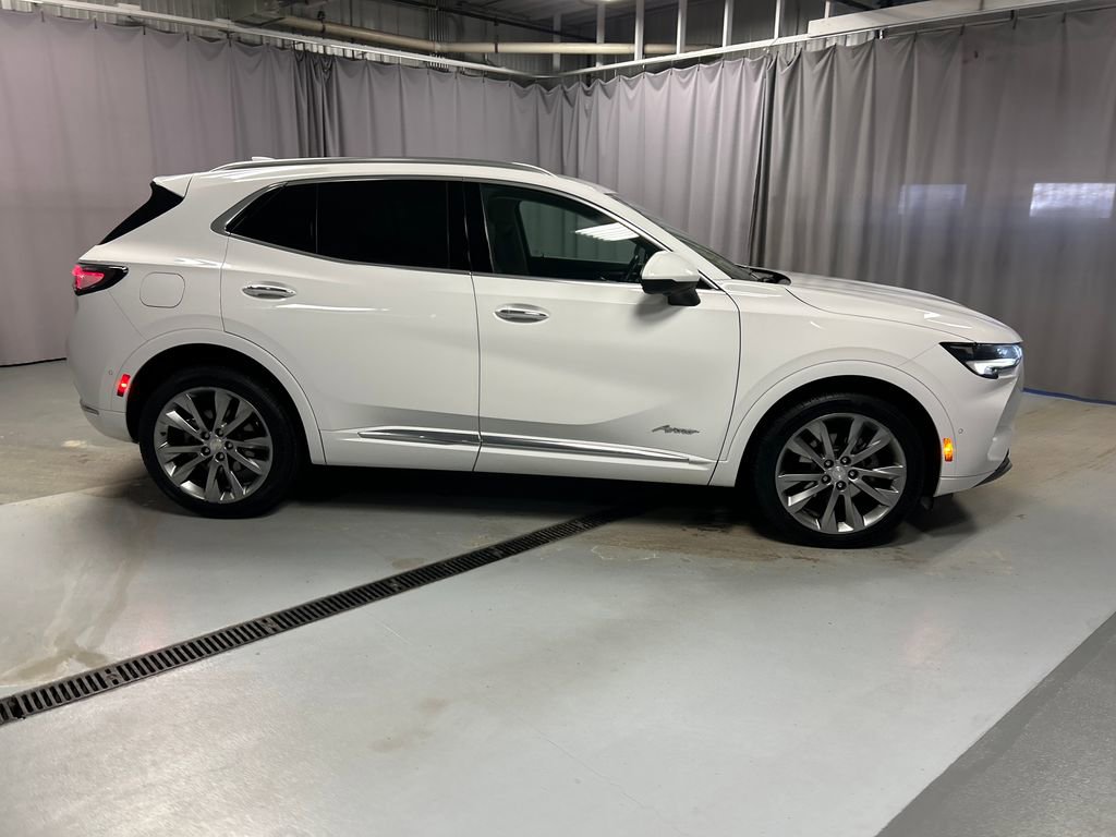 Used 2021 Buick Envision Avenir w/ Technology Package II image 8