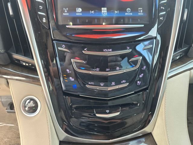 Used 2019 Cadillac Escalade ESV Luxury image 17