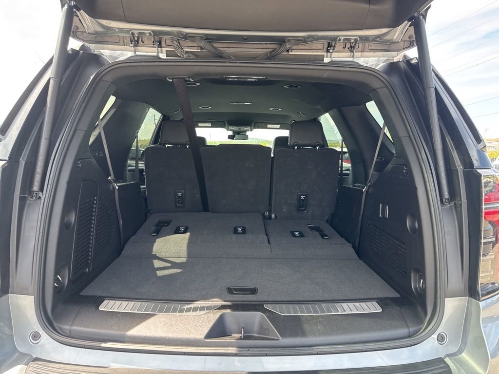 Used 2025 Chevrolet Tahoe Z71 AWD/4WD image 29