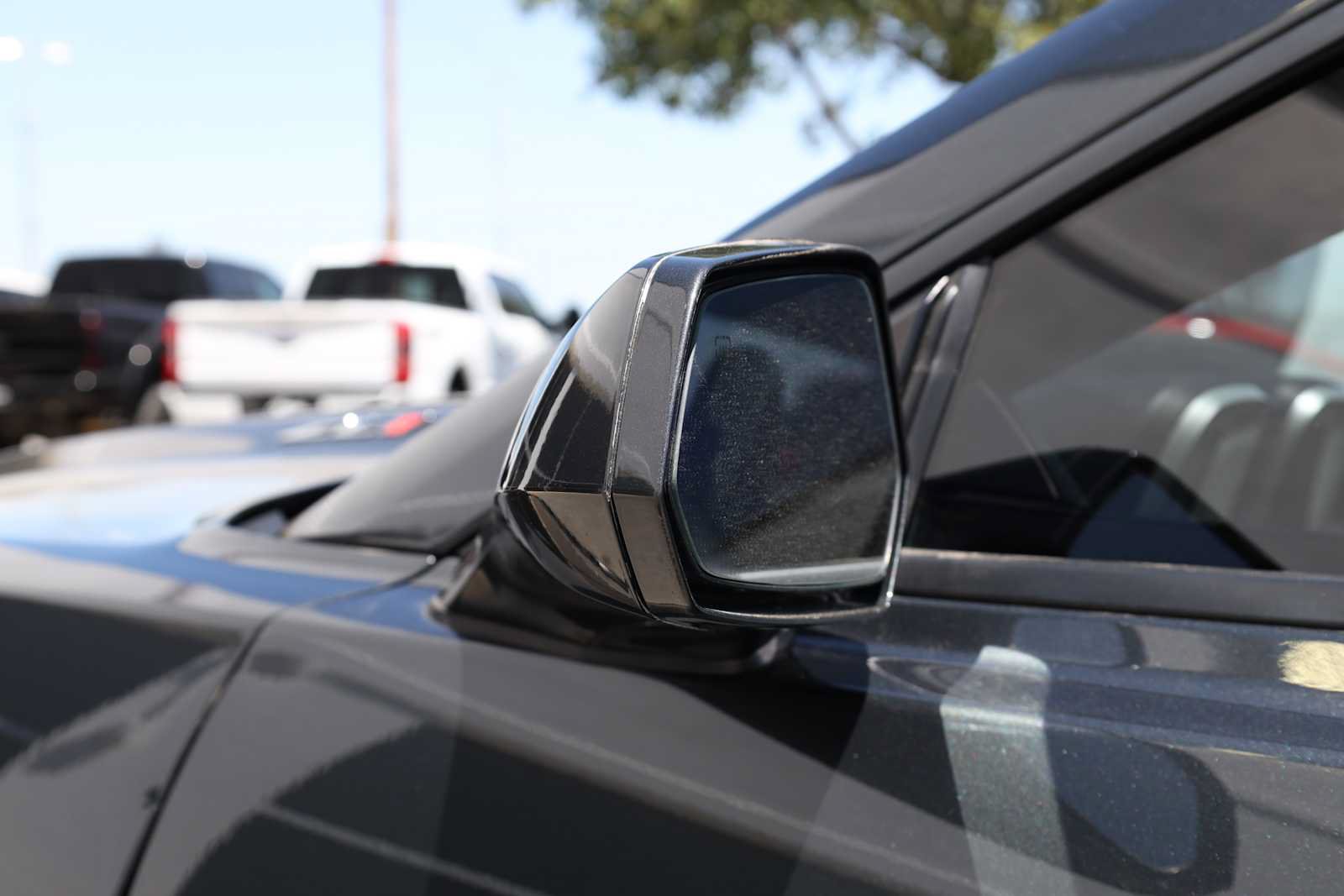 Used 2015 Chevrolet Camaro ZL1 RWD image 34