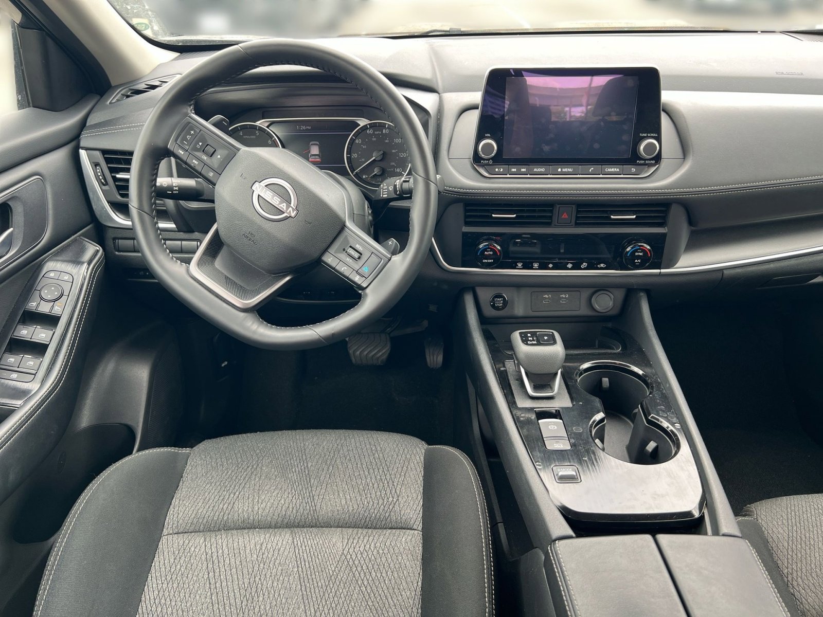Used 2025 Nissan Rogue SV FWD image 20
