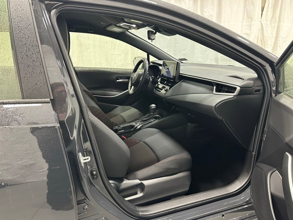 Used 2025 Toyota Corolla SE FWD image 57