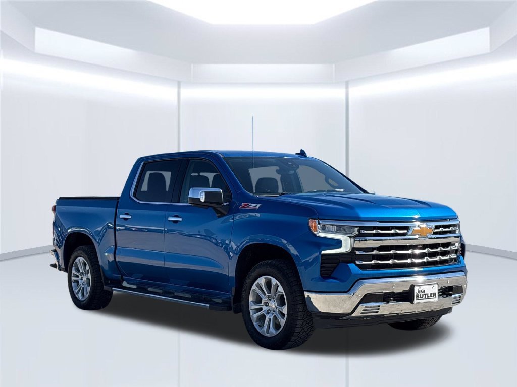 Used 2022 Chevrolet Silverado 1500 LTZ w/ Technology Package AWD/4WD image 11