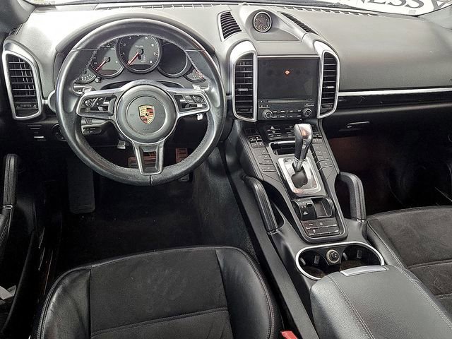 Used 2017 Porsche Cayenne Platinum Edition image 12