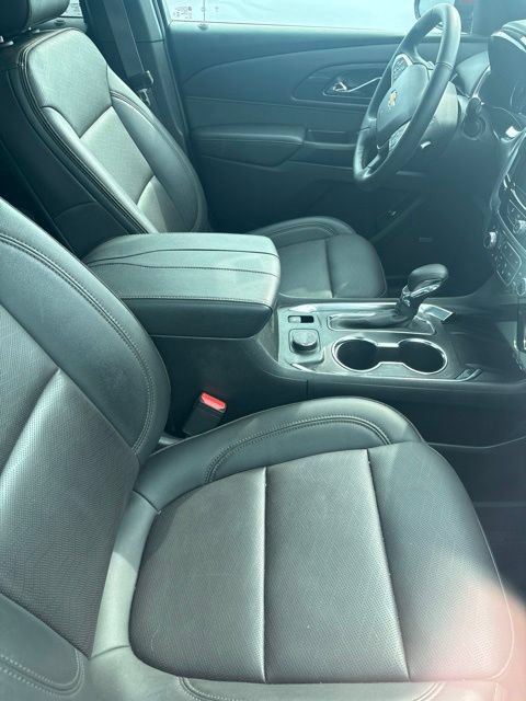 Used 2023 Chevrolet Traverse High Country AWD/4WD image 12