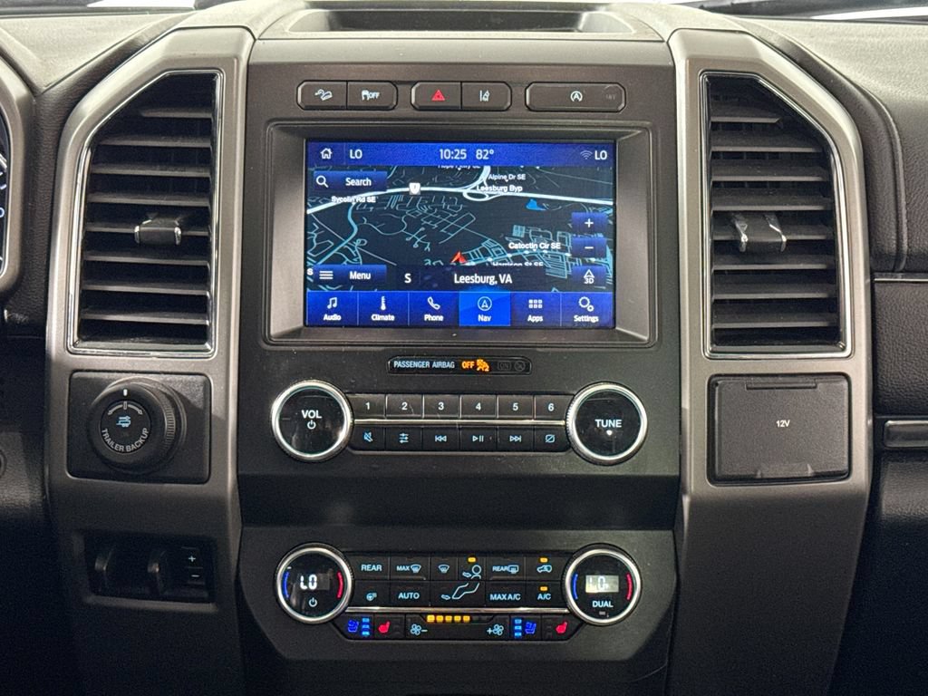 Used 2020 Ford Expedition XLT w/ Equipment Group 202A AWD/4WD image 13