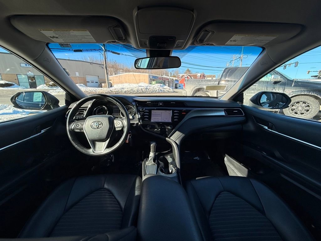 Used 2020 Toyota Camry SE image 17
