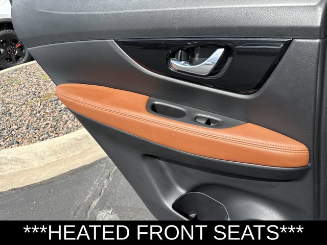 Used 2018 Nissan Rogue SL w/ Premium Package AWD/4WD image 12
