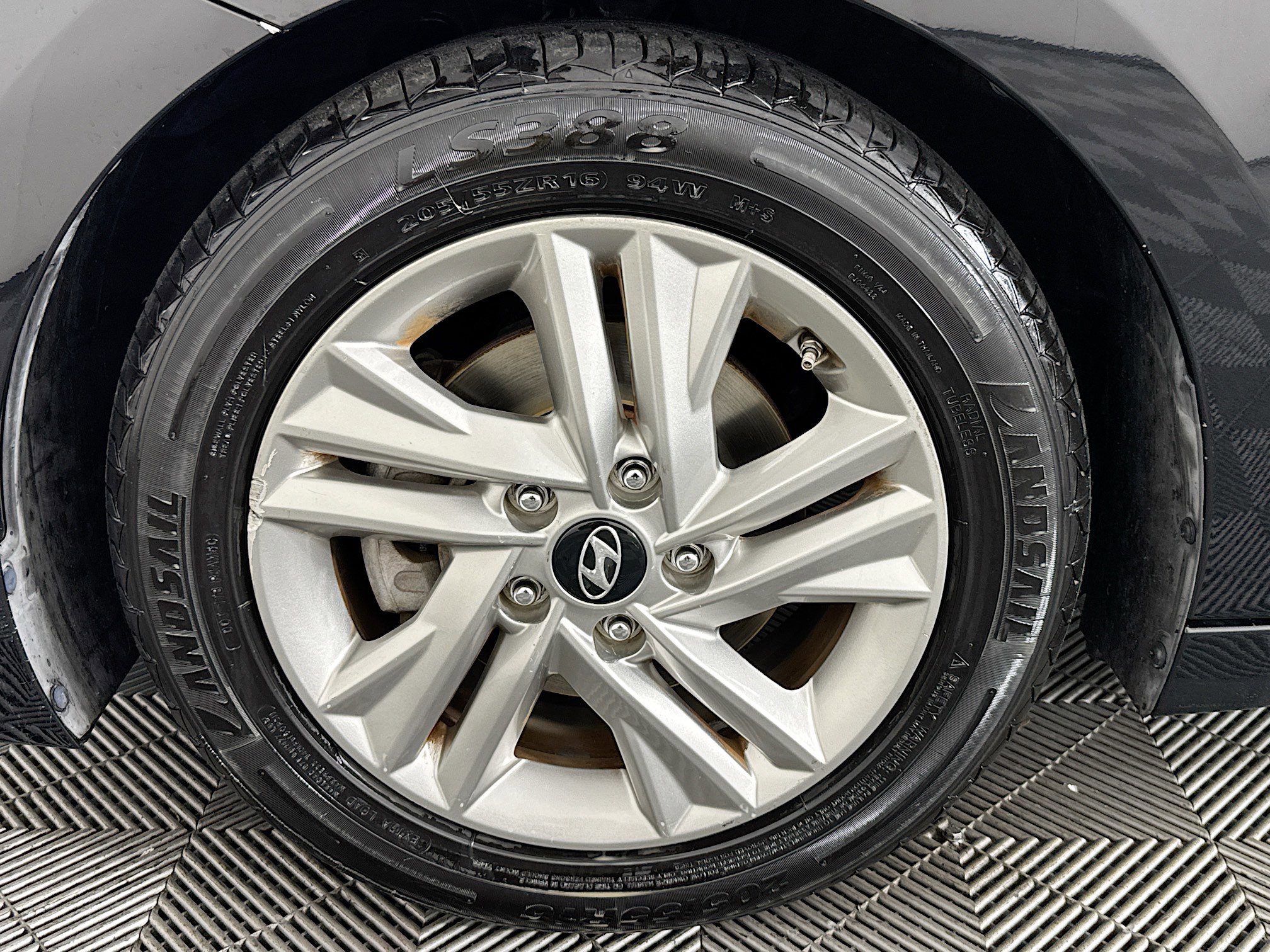 Used 2019 Hyundai Elantra SEL image 36