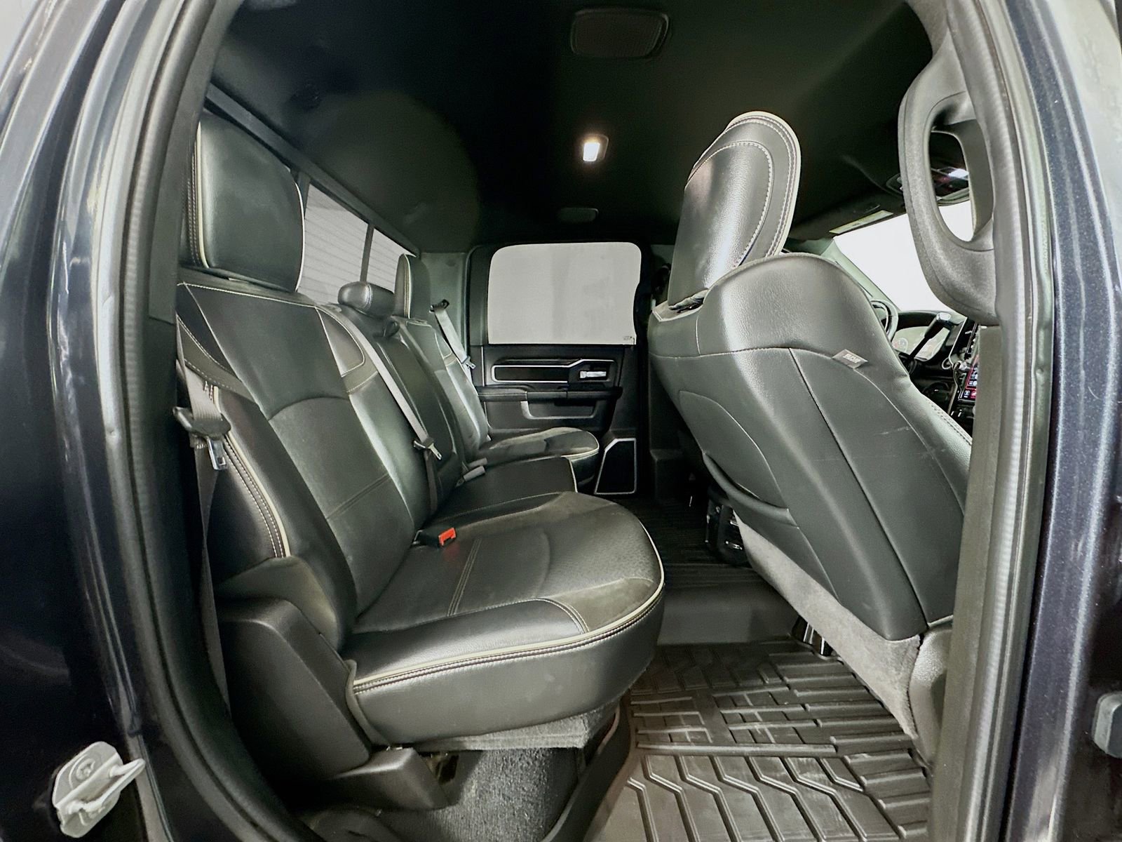 Used 2019 RAM 3500 Laramie AWD/4WD image 28