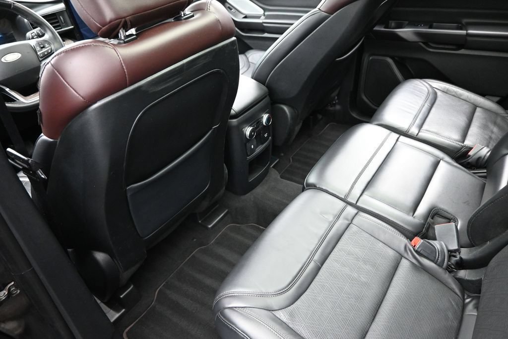 Used 2020 Ford Explorer Platinum AWD/4WD image 18
