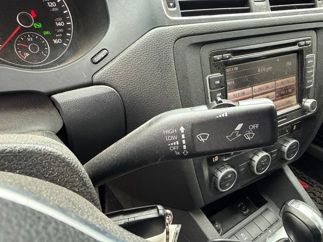 Used 2013 Volkswagen Jetta GLI FWD image 20
