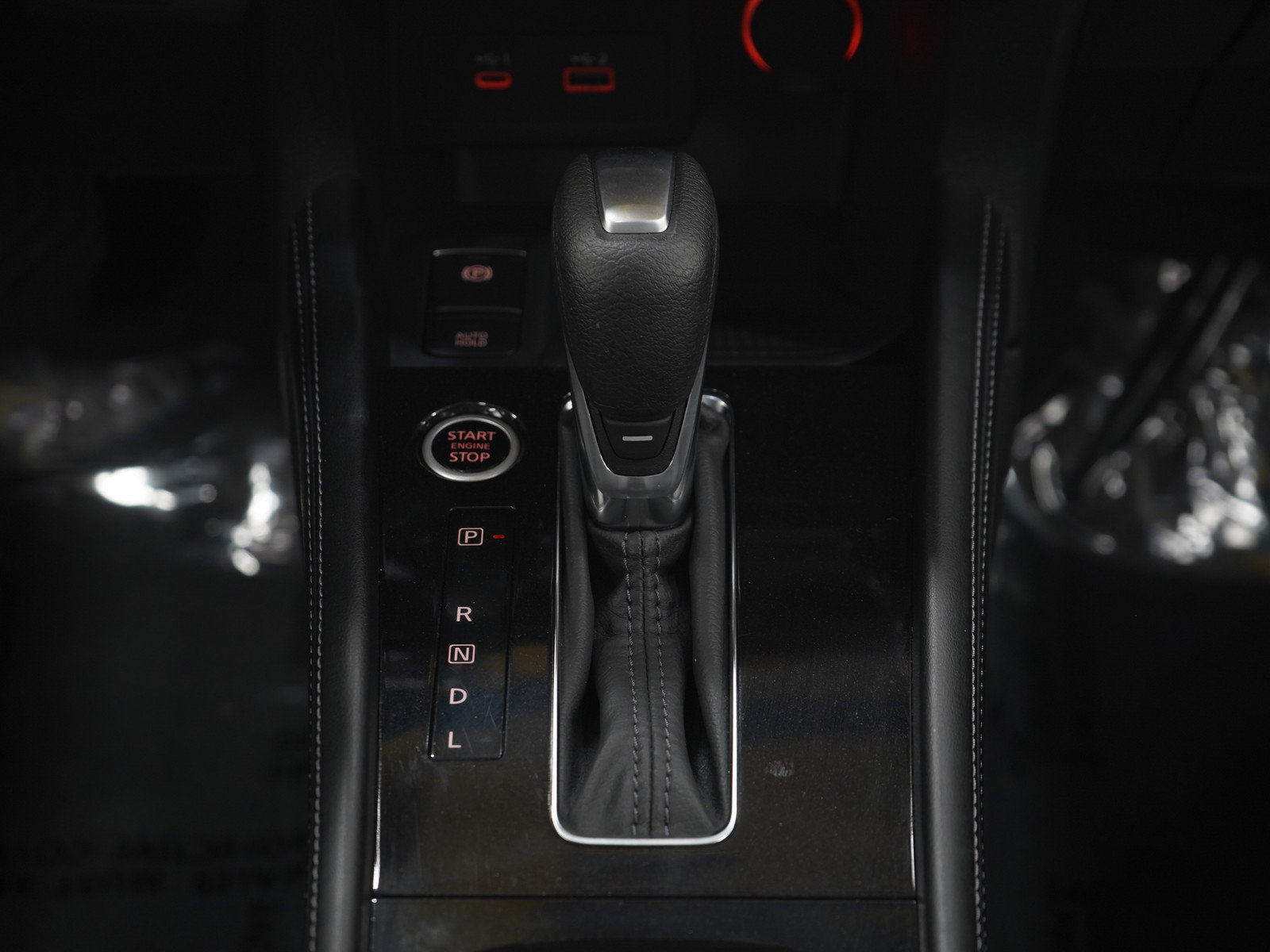 Used 2024 Nissan Kicks SR w/ SR Premium Package image 19