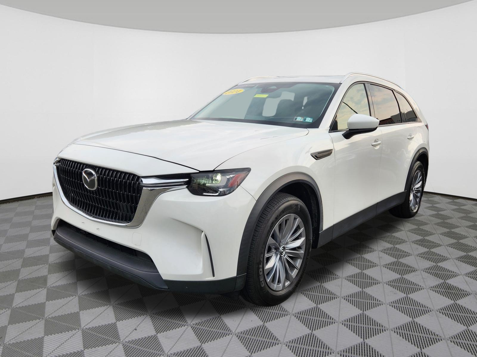 Certified 2024 MAZDA CX-90 3.3 Turbo w/ Preferred Plus AWD/4WD image 2
