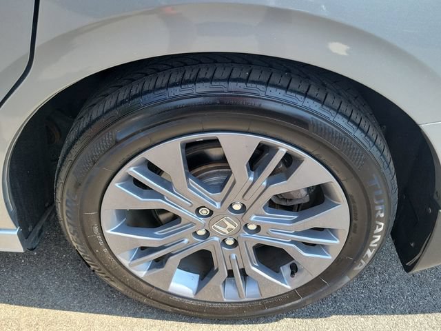 Used 2025 Honda Odyssey Touring image 7